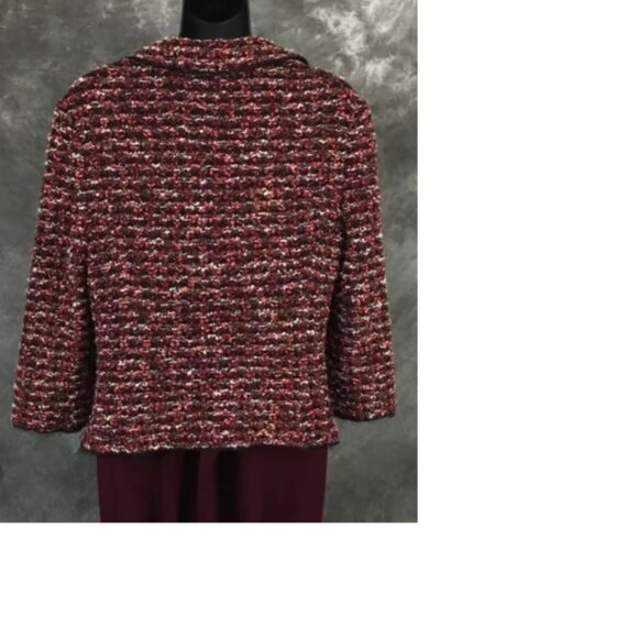 BEAUTIFUL St John couture knit red pink black multi Rhinestones skirt suit 8 - Picture 7 of 9